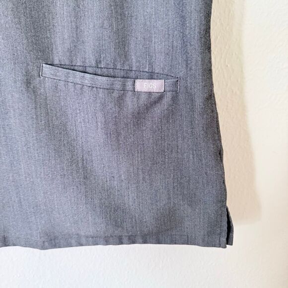 Figs Technical Collection Women's Size Small Gray Short Sleeve Nursing Scrub Top - Picture 4 of 8
